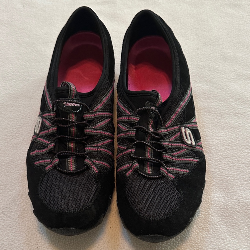 Skechers Size 9